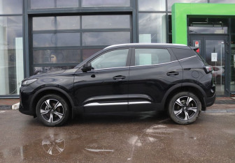 Подержанный автомобиль Chery Tiggo 4 2025 года (2 фото)