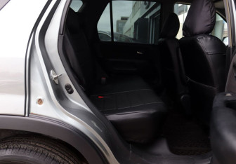 Подержанный автомобиль Honda CR-V 2005 года (12 фото)