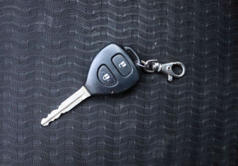 Подержанный автомобиль Toyota Corolla Sedan 2008 года (17 фото)