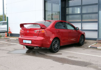 Подержанный автомобиль Mitsubishi Lancer Sedan 2008 года (5 фото)