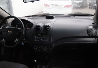 Подержанный автомобиль Chevrolet Aveo Sedan 2010 года (11 фото)