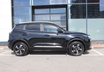 Подержанный автомобиль Chery Tiggo 4 2024 года (6 фото)