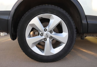 Подержанный автомобиль Nissan Qashqai 2019 года (11 фото)