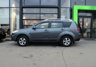 Подержанный автомобиль Peugeot 4007 2011 года (2 фото)