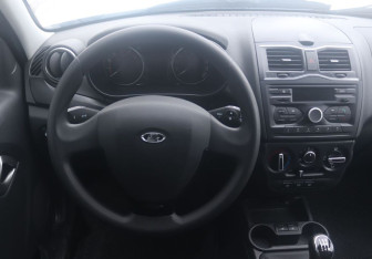 Подержанный автомобиль LADA (ВАЗ) Granta Sedan 2022 года (16 фото)