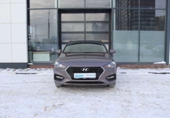 Подержанный автомобиль Hyundai Solaris Sedan 2018 года (8 фото)