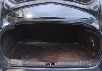 Подержанный автомобиль Renault Megane Sedan 2006 года (10 фото)