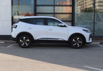 Подержанный автомобиль Chery Tiggo 4 Pro 2024 года (6 фото)
