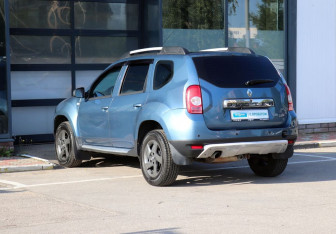 Подержанный автомобиль Renault Duster 2014 года (6 фото)