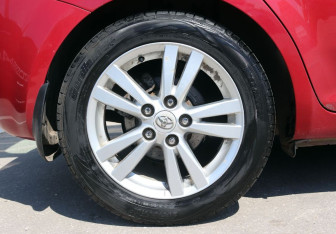 Подержанный автомобиль Kia Ceed Hatchback 2012 года (16 фото)