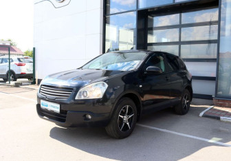 Подержанный автомобиль Nissan Qashqai 2008 года (1 фото)