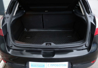 Подержанный автомобиль Renault Megane Hatchback 2009 года (11 фото)