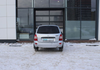 Подержанный автомобиль LADA (ВАЗ) Kalina Wagon 2012 года (4 фото)