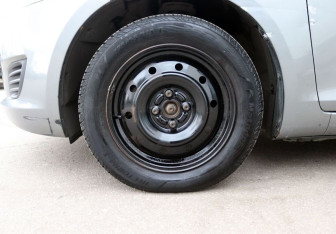 Подержанный автомобиль Suzuki Swift Hatchback 2011 года (9 фото)