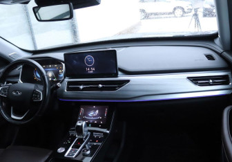 Подержанный автомобиль Chery Tiggo 8 Pro 2022 года (13 фото)