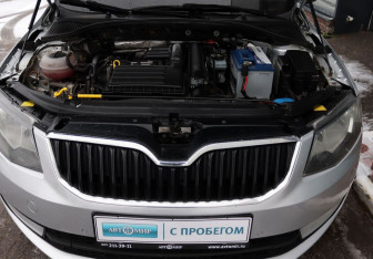 Подержанный автомобиль Skoda Octavia Liftback 2016 года (10 фото)