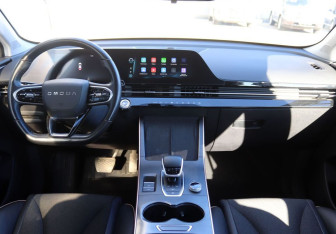 Подержанный автомобиль Omoda C5 2023 года (15 фото)