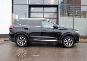 Подержанный автомобиль Chery Tiggo 7 Pro 2022 года (6 фото)