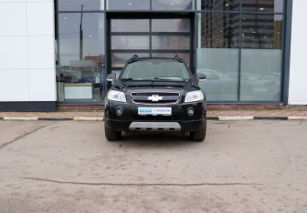 Подержанный автомобиль Chevrolet Captiva 2011 года (8 фото)