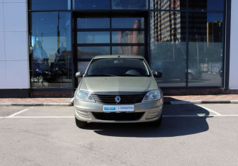 Подержанный автомобиль Renault Logan Sedan 2012 года (3 фото)