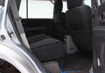 Подержанный автомобиль Mitsubishi Pajero Sport 2006 года (11 фото)