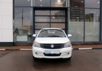 Подержанный автомобиль Geely GC6 2014 года (8 фото)