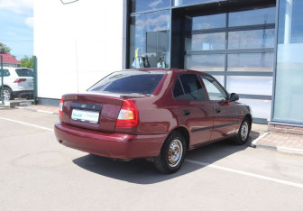 Подержанный автомобиль Hyundai Accent Sedan 2007 года (5 фото)