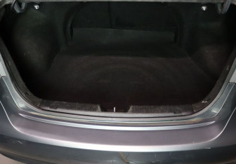 Подержанный автомобиль Hyundai Elantra Sedan 2008 года (9 фото)