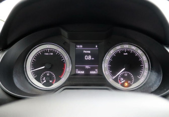 Подержанный автомобиль Skoda Octavia Liftback 2016 года (19 фото)