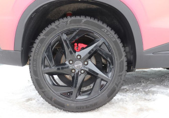 Подержанный автомобиль Omoda C5 2024 года (10 фото)