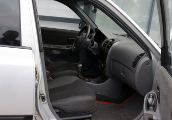 Подержанный автомобиль Hyundai Accent Sedan 2009 года (9 фото)