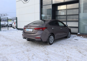 Подержанный автомобиль Hyundai Solaris Sedan 2018 года (5 фото)