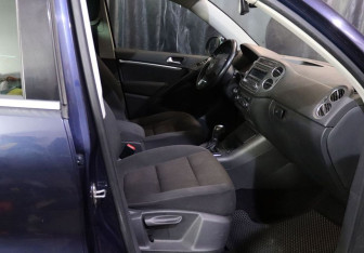 Подержанный автомобиль Volkswagen Tiguan 2012 года (13 фото)