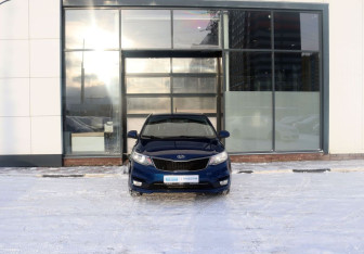 Подержанный автомобиль Kia Rio Hatchback 2016 года (8 фото)