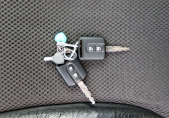 Подержанный автомобиль Nissan Note 2007 года (18 фото)