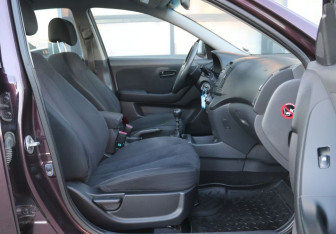 Подержанный автомобиль Hyundai Elantra Sedan 2008 года (12 фото)
