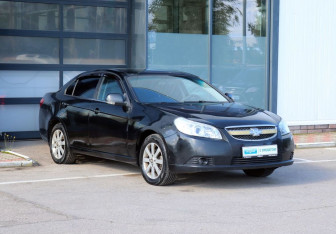 Подержанный автомобиль Chevrolet Epica 2012 года (2 фото)