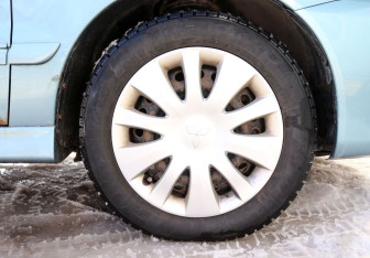 Подержанный автомобиль Mitsubishi Lancer Sedan 2005 года (10 фото)