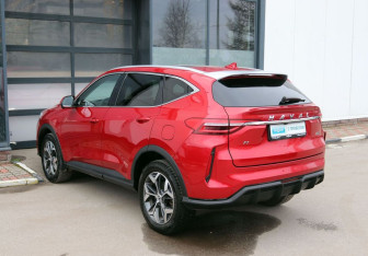 Подержанный автомобиль Haval F7 2024 года (3 фото)
