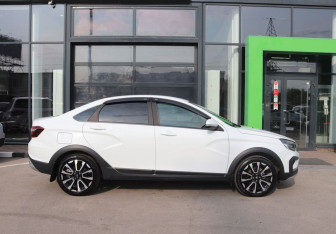 Подержанный автомобиль LADA (ВАЗ) Vesta Sedan 2023 года (6 фото)