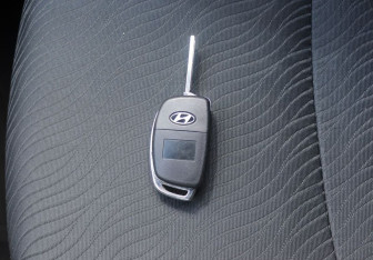 Подержанный автомобиль Hyundai Solaris Sedan 2013 года (18 фото)