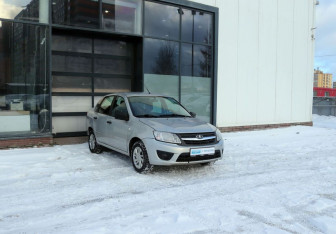 Подержанный автомобиль LADA (ВАЗ) Granta Liftback 2017 года (7 фото)