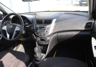 Подержанный автомобиль Hyundai Solaris Sedan 2016 года (12 фото)