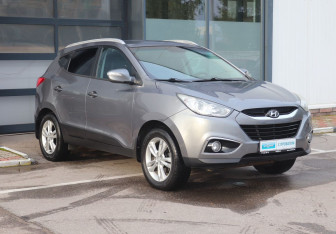 Подержанный автомобиль Hyundai ix35 2011 года (7 фото)