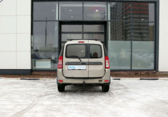 Подержанный автомобиль LADA (ВАЗ) Largus Wagon 2014 года (4 фото)