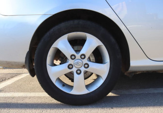 Подержанный автомобиль Hyundai Elantra Sedan 2008 года (9 фото)