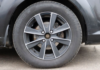 Подержанный автомобиль Kia Rio Hatchback 2010 года (9 фото)