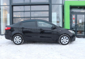 Подержанный автомобиль Kia Rio Sedan 2014 года (6 фото)