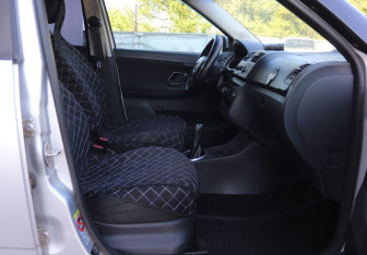 Подержанный автомобиль Skoda Fabia Wagon 2011 года (12 фото)
