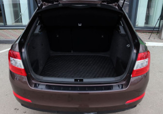 Подержанный автомобиль Skoda Octavia Liftback 2014 года (11 фото)